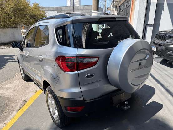 FORD-ECOSPORT-2015