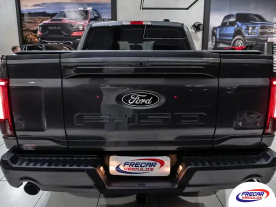 FORD-F-150-5.0 V8 GASOLINA CD LARIAT BLACK FX4 AUTOMÁTICO FORD-F-150-2024