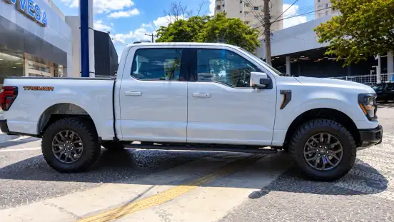 FORD-F-150-2025