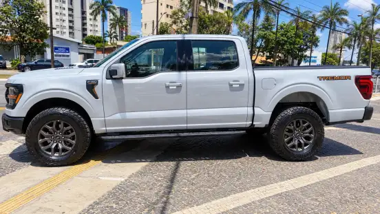 FORD-F-150-2025