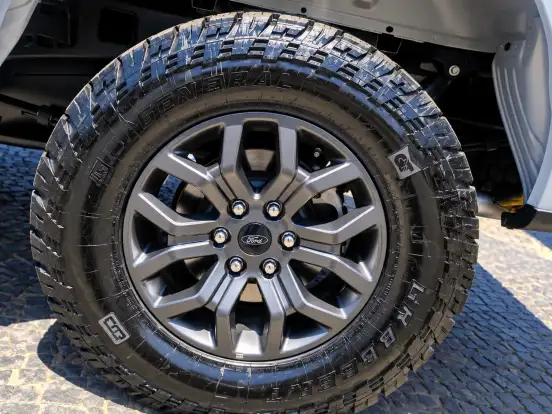 FORD-F-150-5.0 V8 GASOLINA CD TREMOR FX4 AUTOMÁTICO FORD-F-150-2025