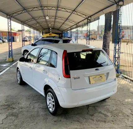 FORD-FIESTA-2013