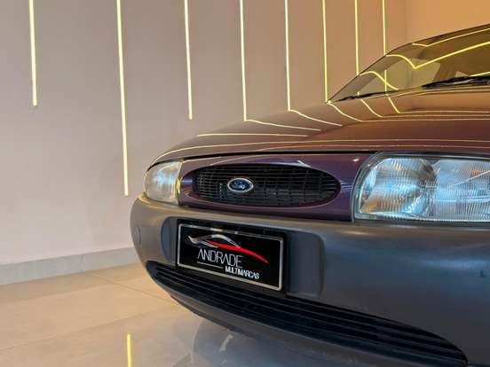 FORD-FIESTA-1996