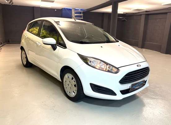 FORD-FIESTA-2015