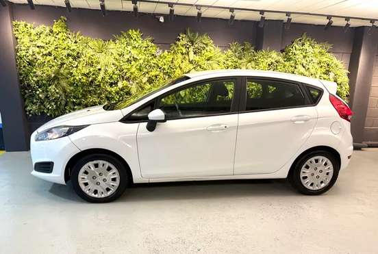 FORD-FIESTA-2015