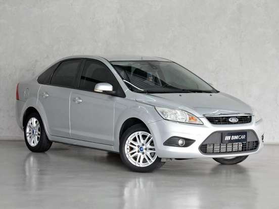 FORD-FOCUS-2011