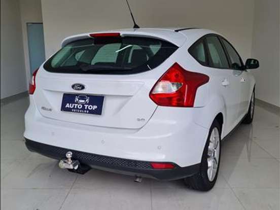 FORD-FOCUS-2.0 SE 16V FLEX 4P POWERSHIFT FORD-FOCUS-2013
