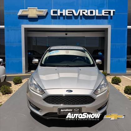 FORD FOCUS 2.0 SE FASTBACK 16V FLEX 4P POWERSHIFT