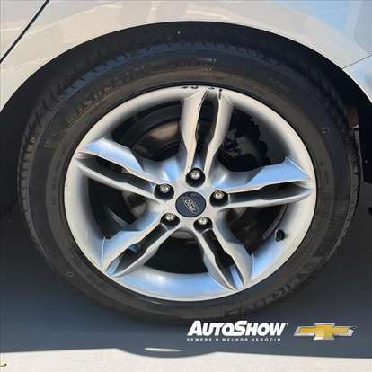 FORD-FOCUS-2015