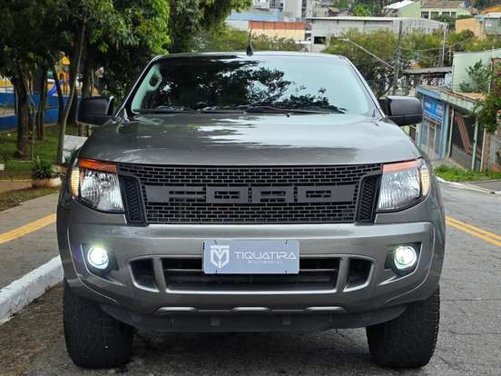 FORD-RANGER-2013