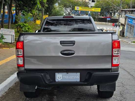 FORD-RANGER-2013