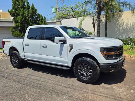 FORD-F-150-5.0 V8 GASOLINA CD TREMOR FX4 AUTOMÁTICO FORD-F-150-2025