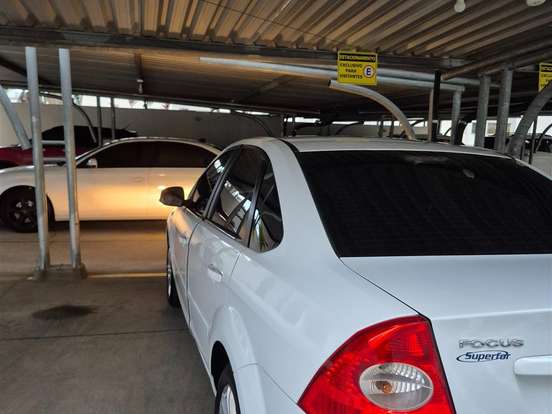 FORD-FOCUS-1.6 GLX SEDAN 16V FLEX 4P MANUAL FORD-FOCUS-2013