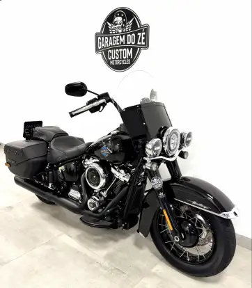 HARLEY-DAVIDSON-SOFTAIL HERITAGE CLASSIC-2025