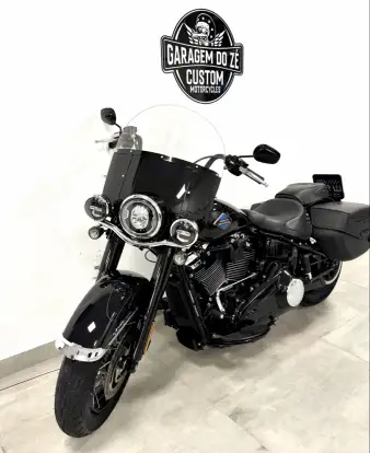 HARLEY-DAVIDSON-SOFTAIL HERITAGE CLASSIC-2025