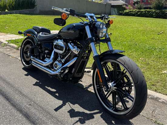 HARLEY-DAVIDSON-SOFTAIL BREAKOUT 114-2019