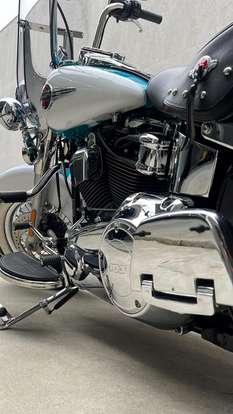 HARLEY-DAVIDSON-SOFTAIL HERITAGE CLASSIC-2017