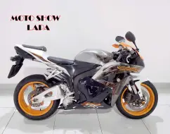 HONDA CBR 600RR HONDA CBR 600RR