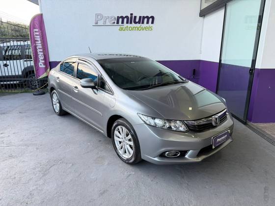 HONDA CIVIC 1.8 LXS 16V FLEX 4P AUTOMÁTICO