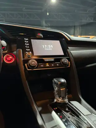 HONDA-CIVIC-2021