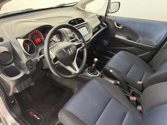 HONDA-FIT-1.4 DX 16V FLEX 4P MANUAL HONDA-FIT-2013
