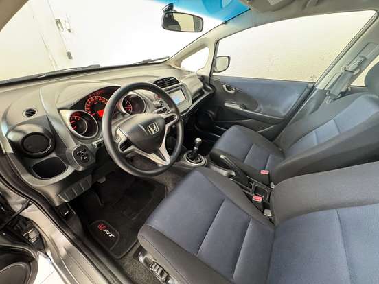 HONDA-FIT-1.4 DX 16V FLEX 4P MANUAL HONDA-FIT-2013