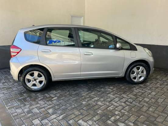 HONDA-FIT-1.4 LX 16V FLEX 4P MANUAL HONDA-FIT-2009