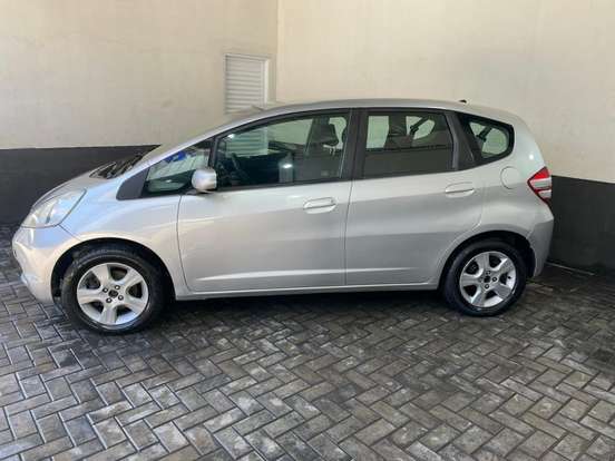 HONDA-FIT-1.4 LX 16V FLEX 4P MANUAL HONDA-FIT-2009