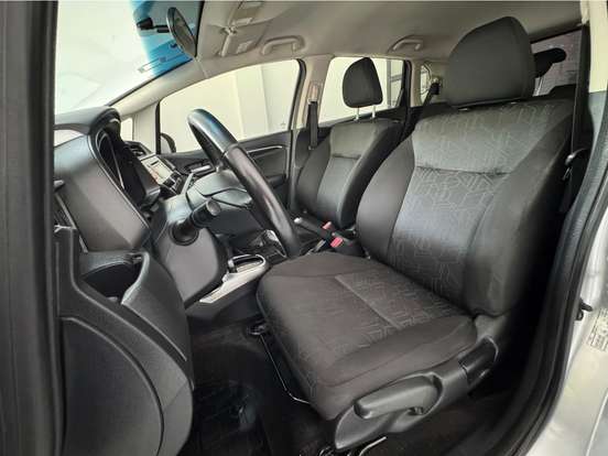 HONDA-FIT-2015