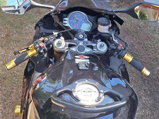 HONDA-CBR 1000RR FIREBLADE HONDA-CBR 1000RR FIREBLADE-2010