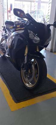 HONDA-CBR 1000RR FIREBLADE-2010