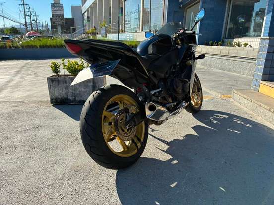 HONDA-CBR 600F HONDA-CBR 600F-2012