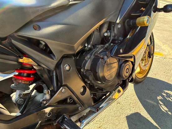 HONDA-CBR 600F HONDA-CBR 600F-2012