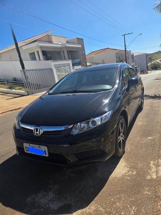 HONDA CIVIC 1.8 LXS 16V FLEX 4P AUTOMÁTICO
