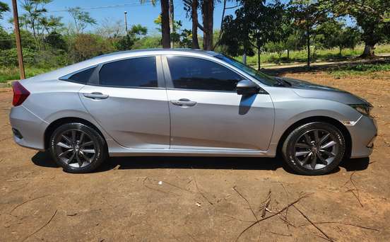HONDA-CIVIC-2021