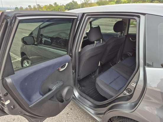 HONDA-FIT-2012