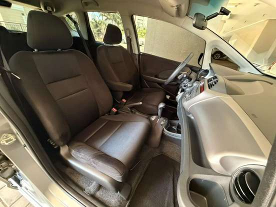 HONDA-FIT-2012