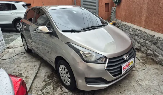 HYUNDAI HB20 1.0 COMFORT PLUS 12V FLEX 4P MANUAL