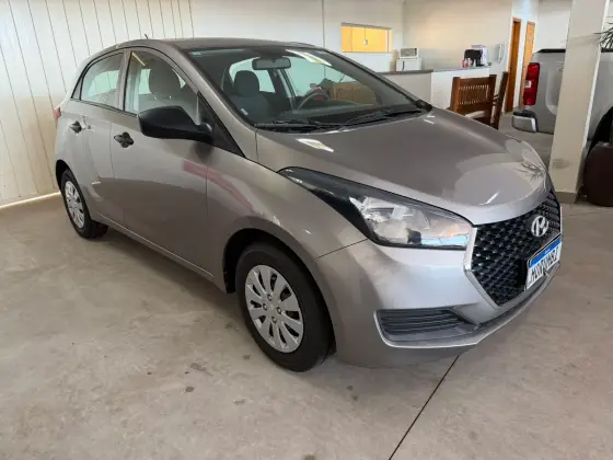 HYUNDAI HB20 1.0 UNIQUE 12V FLEX 4P MANUAL