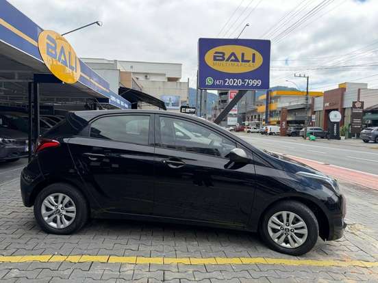 HYUNDAI-HB20-2018