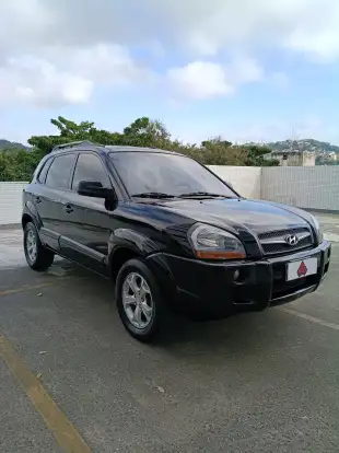 HYUNDAI-TUCSON-2012