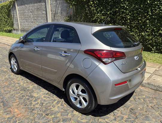 HYUNDAI-HB20-2017
