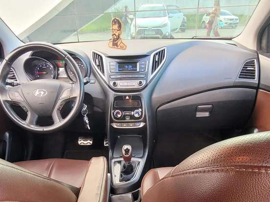HYUNDAI-HB20-1.6 PREMIUM 16V FLEX 4P AUTOMÁTICO HYUNDAI-HB20-2017