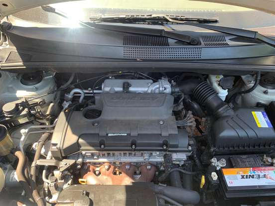 HYUNDAI-TUCSON-2012