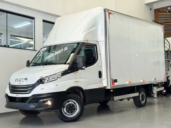 IVECO DAILY 3.0 TURBO DIESEL 35-180 CHASSI CS CURTO AUTOMÁTICO