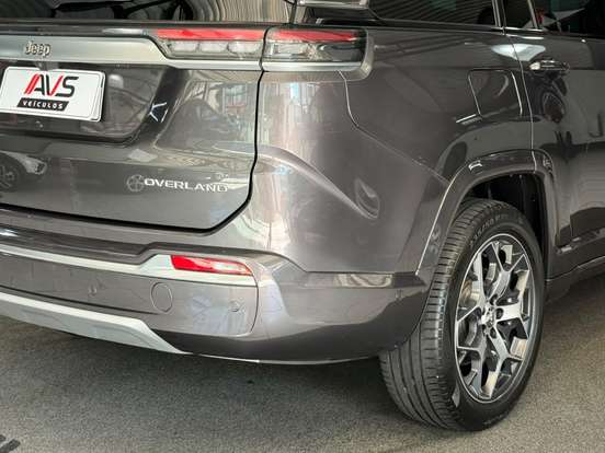 JEEP-COMMANDER-2024