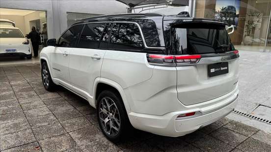 JEEP-COMMANDER-1.3 T270 TURBO FLEX OVERLAND AT6 JEEP-COMMANDER-2023