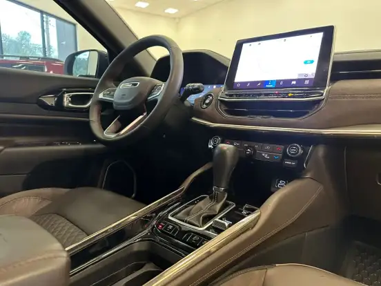 JEEP-COMMANDER-2.0 HURRICANE 4 TURBO GASOLINA OVERLAND AT9 JEEP-COMMANDER-2025