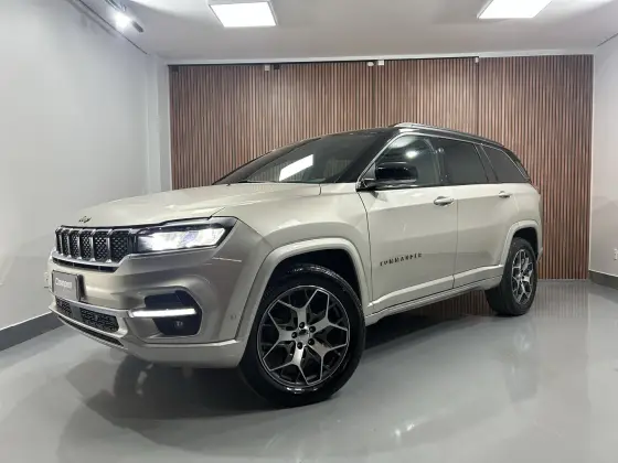 JEEP COMMANDER 2.0 TD380 TURBO DIESEL OVERLAND AT9