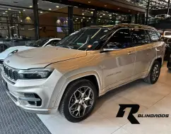 JEEP COMMANDER 2.0 TD380 TURBO DIESEL OVERLAND AT9 JEEP COMMANDER 2.0 TD380 TURBO DIESEL OVERLAND AT9